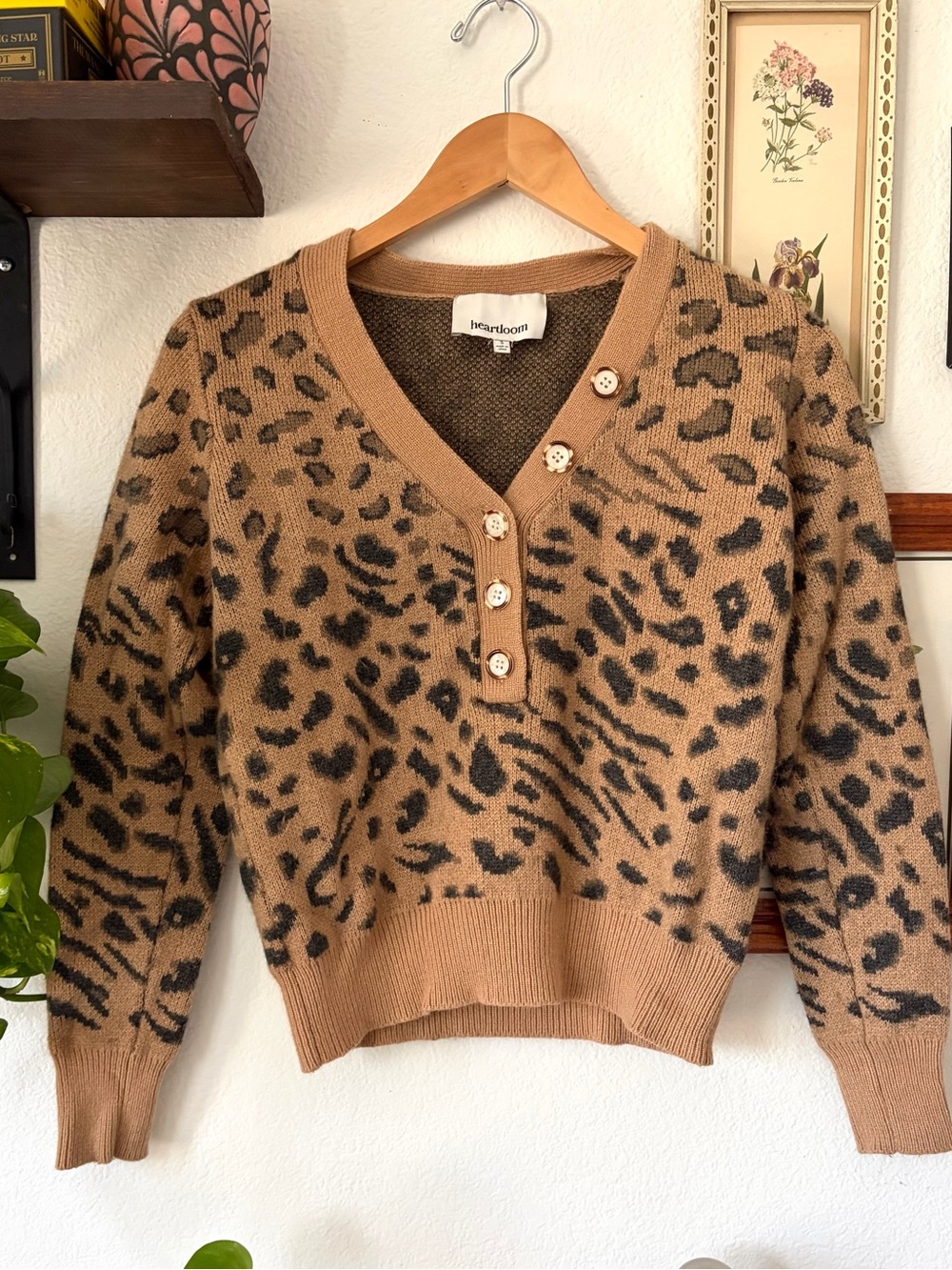 Indie Sleaze Leopard Print Heartloom Leona Sweater Tan V-Neck Sweater - Small